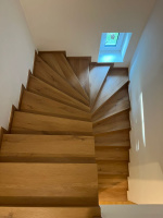 Vinylove schody BUKOMA dub Kanadsky Ochoz u Konice